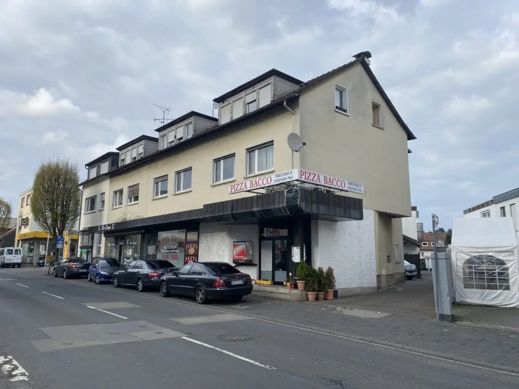 Mehrfamilienhaus und Gewerbeeinheiten in Bad Homburg